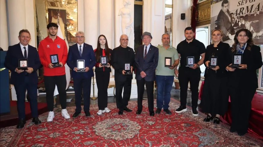 Kahramankazan Belediyespor Futbol Takımı Arman Talay Spor Ödülleri’nde “Başkentin Yüzünü Güldüren Takım” Seçildi