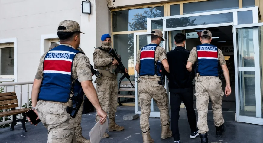İçişleri Bakanlığı: “Şanlıurfa ve Bursa’da uyuşturucu satıcılarına yönelik operasyonlarda 129 şüpheli tutuklandı”
