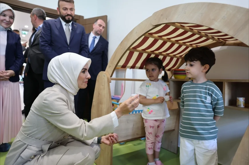 Aile ve Sosyal Hizmetler Bakanı Mahinur Özdemir Göktaş: “Kuşaklar arası bağları güçlendiren bu yapıları Türkiye genelinde yaygınlaştıracağız”