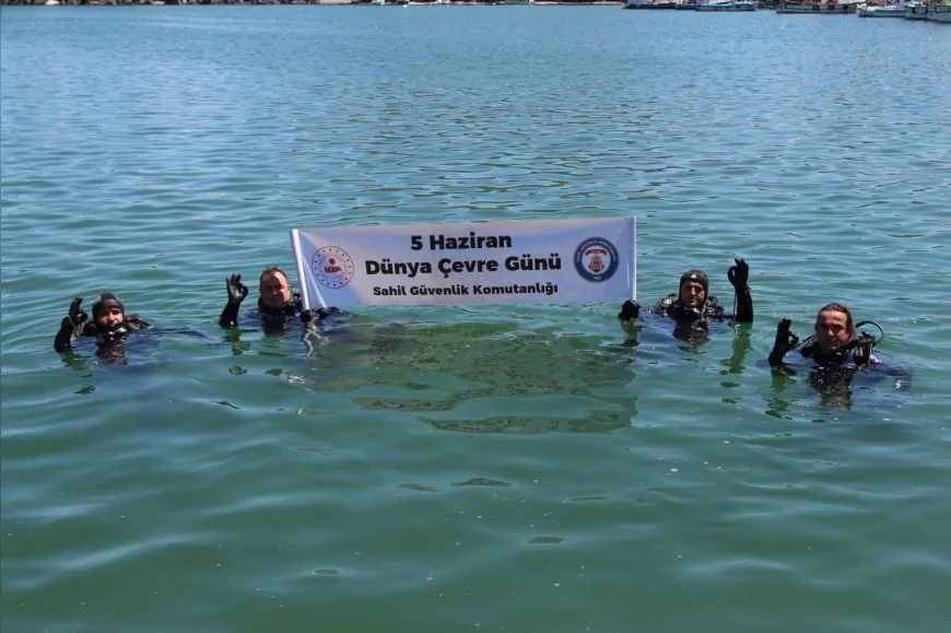 Giresun’da Türkiye Çevre Haftası Kapsamında Belediye Dalgıçları Deniz Dibinde Temizlik Çalışması Gerçekleştirdi