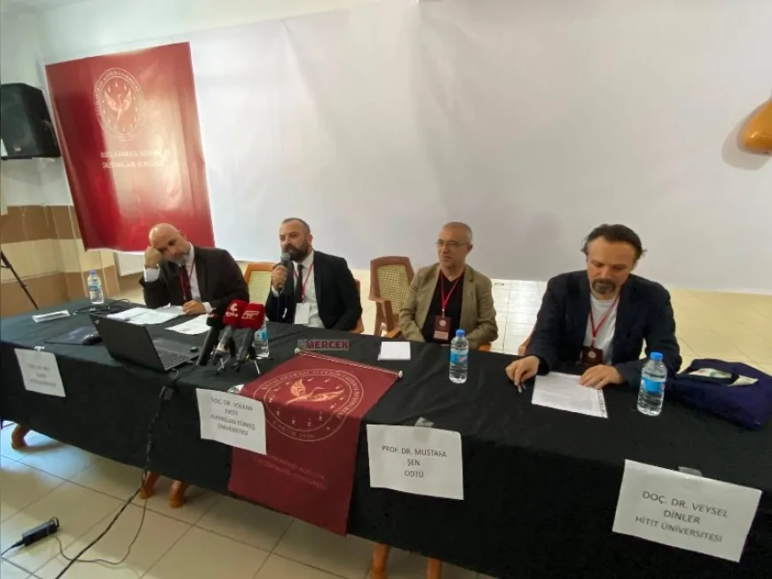 Hacı Bektaş Veli Vakfı’nda Başlayan Uluslararası Kongrede Alevilik Akademik ve Toplumsal Boyutlarıyla Tartışılıyor