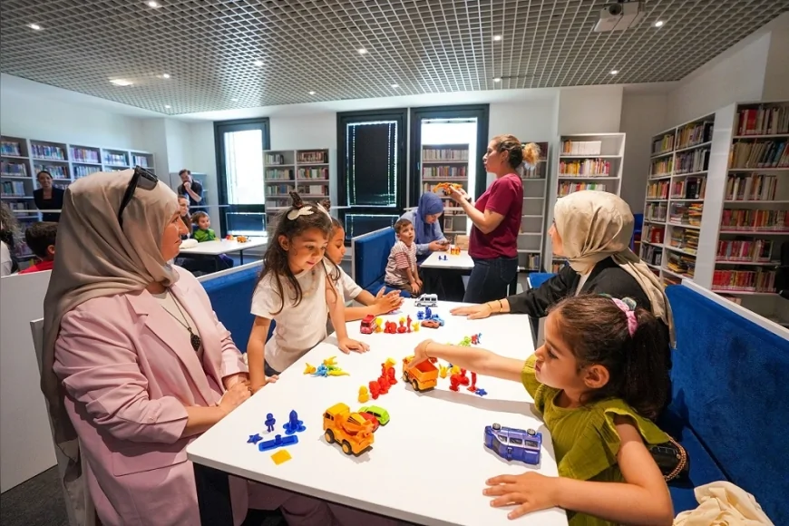 Beylikdüzü Belediyesi ve İstanbul Modern İş Birliğiyle Anneler ve Çocuklar Sanatla Buluştu