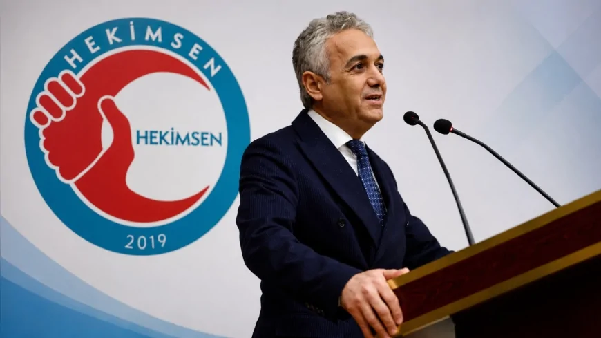 AL-KON Konfederasyonu ve HEKİMSEN Genel Başkanı Uzm. Dr. Adil Kurban: “2024 KPSS Sürecinde Görev Bekleyen Sağlık Personelinin Taleplerini Bakanlığa İlettik”
