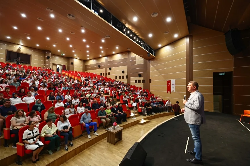 BURDUR BELEDİYE BAŞKANI ALİ ORKUN ERCENGİZ: "ÇOCUKLARIMIZI GÜVENLE GELECEĞE HAZIRLIYORUZ, ÜÇÜNCÜSÜNÜ DE AÇARIZ"