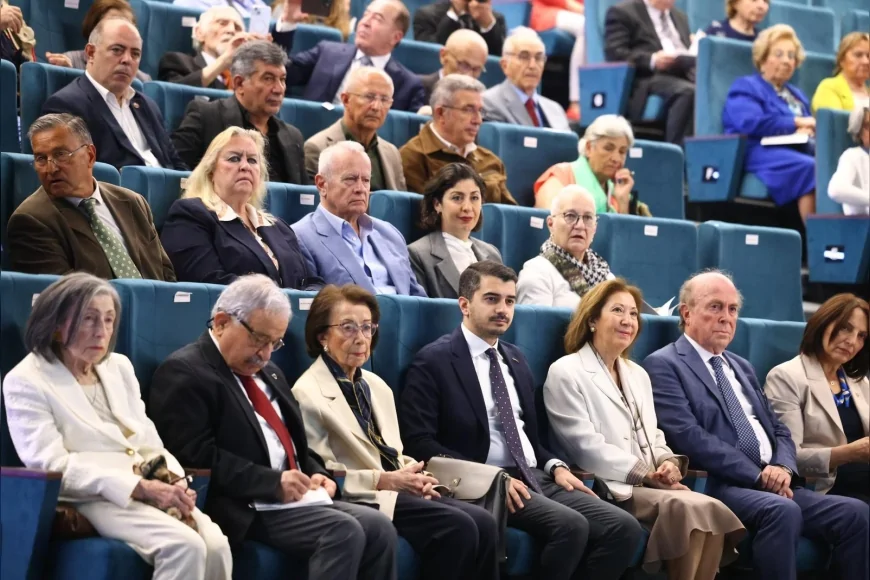 ÇANKAYA'DA ERDAL İNÖNÜ'NÜN 100'ÜNCÜ YILI İÇİN ATATÜRK SANAT MERKEZİ'NDE SEMPOZYUM DÜZENLENDİ: