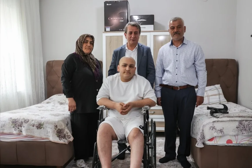 Efeler Belediye Başkanı Anıl Yetişkin’den Kanser Tedavisi Gören Muhammet Ali’ye Doğum Gününde Tekerlekli Sandalye Sürprizi