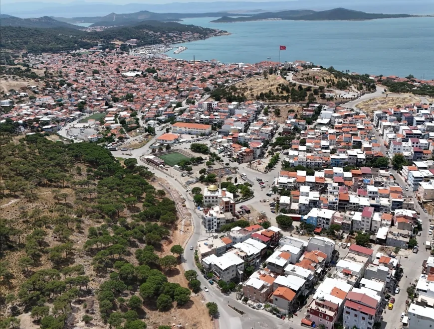 AYVALIK BELEDİYE BAŞKANI MESUT ERGİN: “FATİH CADDESİ’NDE DAHA GÜVENLİ VE DAHA KONFORLU ULAŞIM SAĞLAYACAĞIZ”