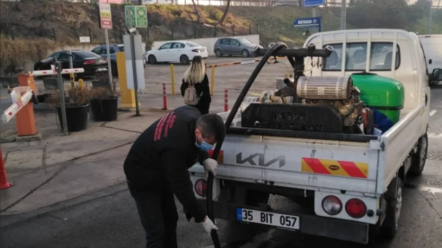 MALTEPE’DE SOKAK İLAÇLAMALARI BAŞLADI 18 MAHALLEDE SİVRİSİNEK MÜCADELESİ YAZ BOYUNCA SÜRÜYOR
