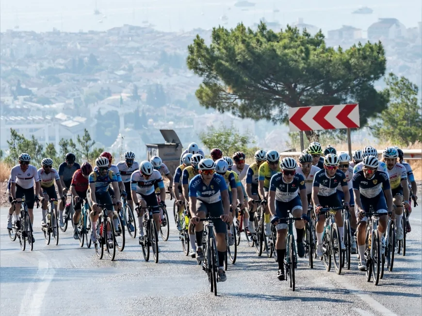 Marmaris’te 16 Ülkeden 700 Bisikletçi Tour de France Ruhuyla Pedal Çevirdi Uluslararası Yarış İlçeyi Spor Merkezi Haline Getirdi