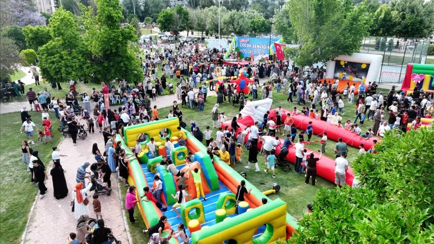 Adana Büyükşehir Belediyesi Uluslararası Oyun Günü’nde Yüzlerce Çocuğu Şenlikte Buluşturdu