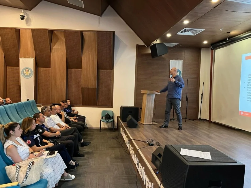 Manisa Büyükşehir Belediyesi Hal Personeline Mevzuat ve Denetim Süreçlerine Yönelik Kapsamlı Eğitim Düzenledi