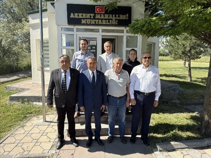 Çorum Belediyesi AK Parti Belediye Meclis üyeleri, mahalle muhtarlarıyla gerçekleştirdikleri ziyaret