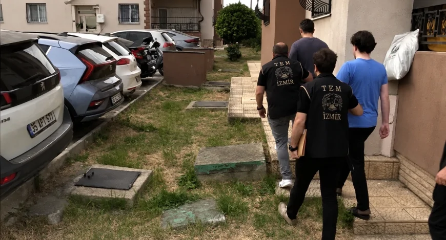 İÇİŞLERİ BAKANLIĞI: “İZMİR MERKEZLİ 12 İLDE FETÖ’YE YÖNELİK OPERASYONLARDA 80 ŞÜPHELİ YAKALANDI”