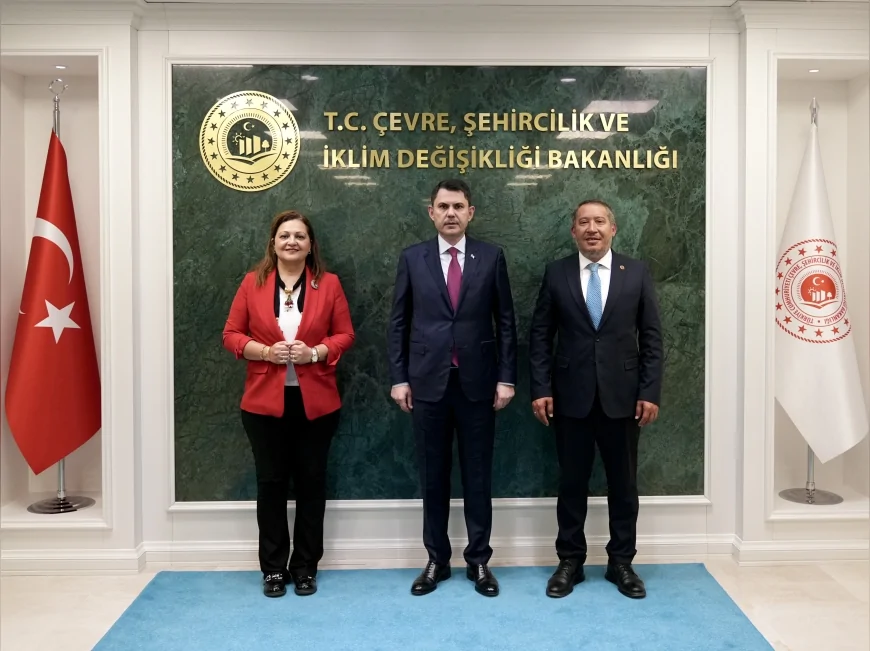 Çevre Şehircilik ve İklim Değişikliği Bakanı Murat Kurum Afyonkarahisar ve Dinar’ın projelerini değerlendirdi