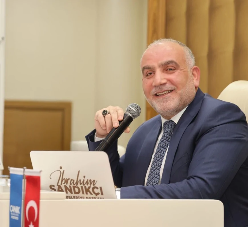 Canik Belediye Başkanı İbrahim Sandıkçı LGS Öncesi Personel İçin Mesai Saatlerini Düzenledi