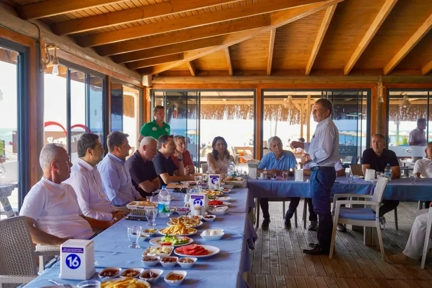 Ortaca Belediye Başkanı Evren Tezcan Mahalle Muhtarlarıyla İlçenin Öncelikli İhtiyaçlarını Değerlendirdi