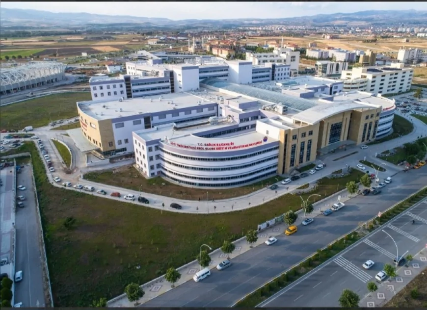 Hitit Üniversitesi Rektörlüğü: “Fazla çalışma ödemeleri mevzuata ve yargı kararlarına uygun gerçekleştirildi”