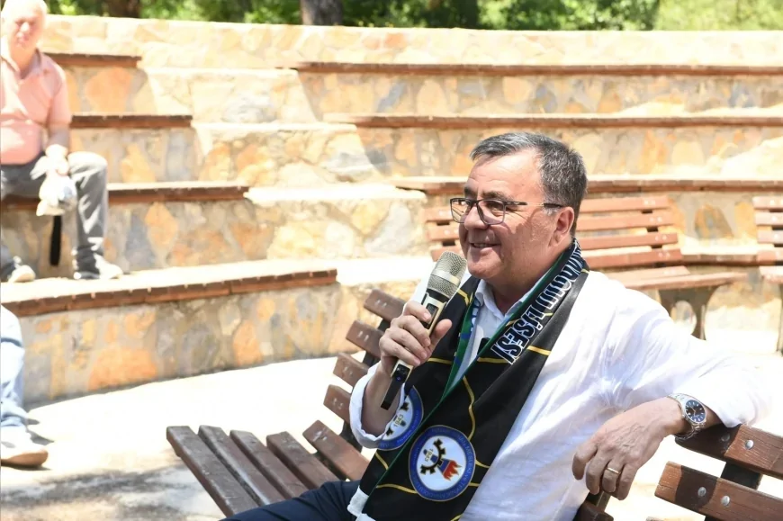 Altıeylül Belediye Başkanı Hakan Şehirli: “Ben De Aynı Sıralardan Geçtim” Diyerek Gençlerle Tecrübelerini Paylaştı