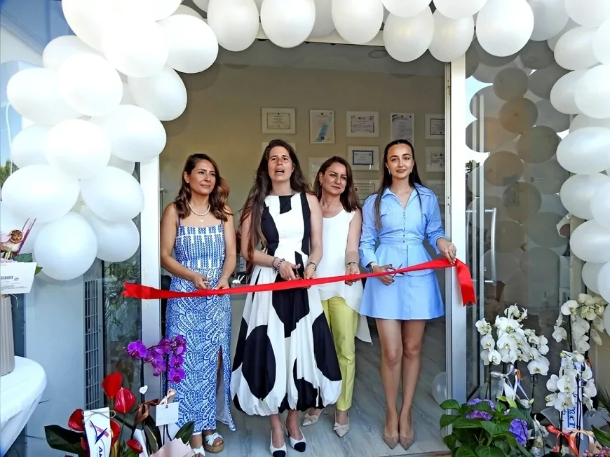 ÇEŞME’DE İKİ KADIN UZMANIN KURDUĞU REHBERLİK VE PSİKOLOJİK DANIŞMANLIK MERKEZİ TÖRENLE AÇILDI