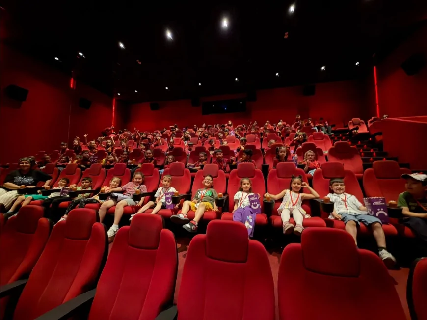 Denizli Büyükşehir Belediyesi’nin çocuklara yönelik sinema, yemek ve kitap desteği projesine yoğun ilgi