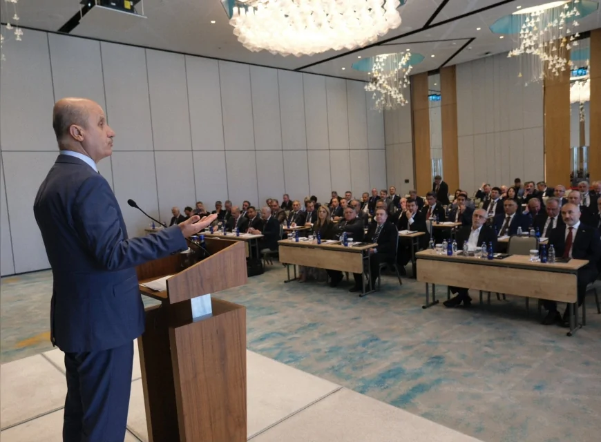 EGE ÜNİVERSİTESİ REKTÖRÜ PROF. DR. MUSA ALCI İSTANBUL’DA DÜZENLENEN ULUSLARARASI ÇALIŞTAYDA İLİM YAYMA ÖDÜLLERİ STRATEJİSİNE KATKI SUNDU