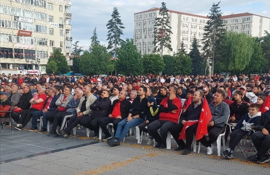 Çorum’da Kadeş Barış Meydanı Milli Maç Heyecanına Sahne Oldu Türkiye Avustralya’ya 2-0 Mağlup Oldu