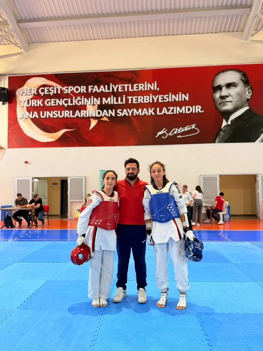 Aliağa Gençlik Merkezi Spor Kulübü Minikler İzmir Taekwondo Şampiyonası’nda Altın ve Bronz Madalya Kazandı