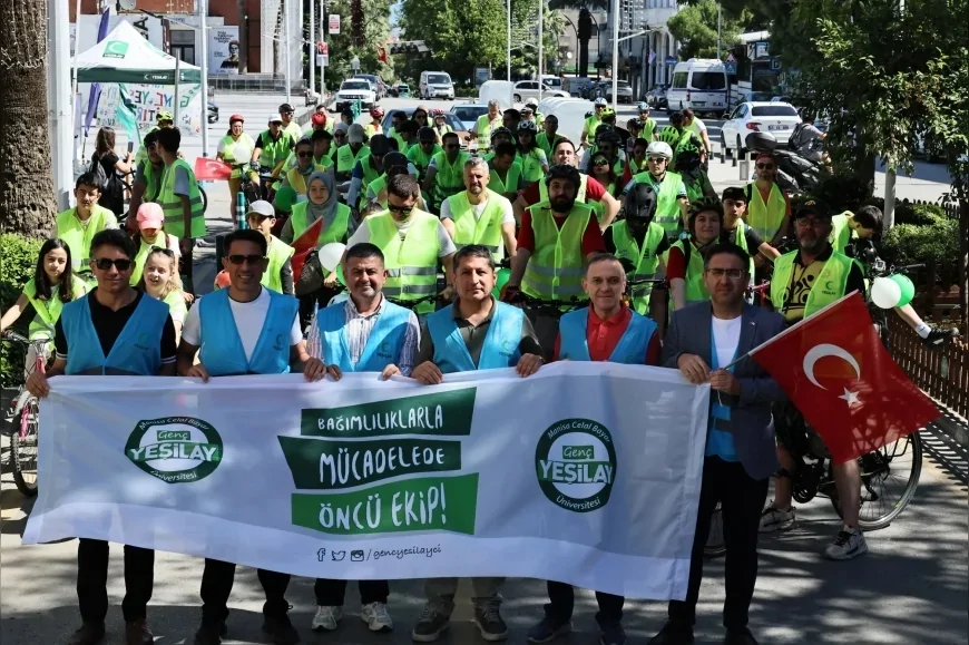 Yeşilay Ege Bölge Koordinatörü Salih Fulcun: “Sağlıklı yaşama dikkat çekmek ve bağımlılıklara karşı farkındalık oluşturmak için bir araya geldik”