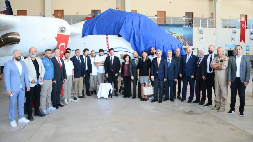 EÜ’DE “AVISION: İZMİR HAVACILIK VİZYON BULUŞMASI VE UÇAK TESLİM TÖRENİ” DÜZENLENDİ