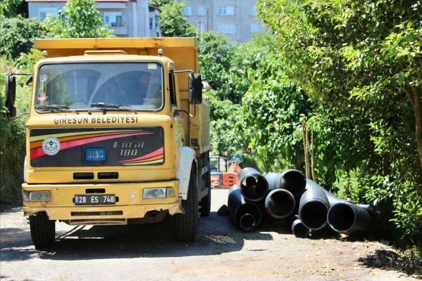 Giresun Belediyesi Çıtlakkale Mahallesi’nde 400 Metrelik Kanalizasyon ve Yağmur Suyu Hattı Çalışması Başlattı