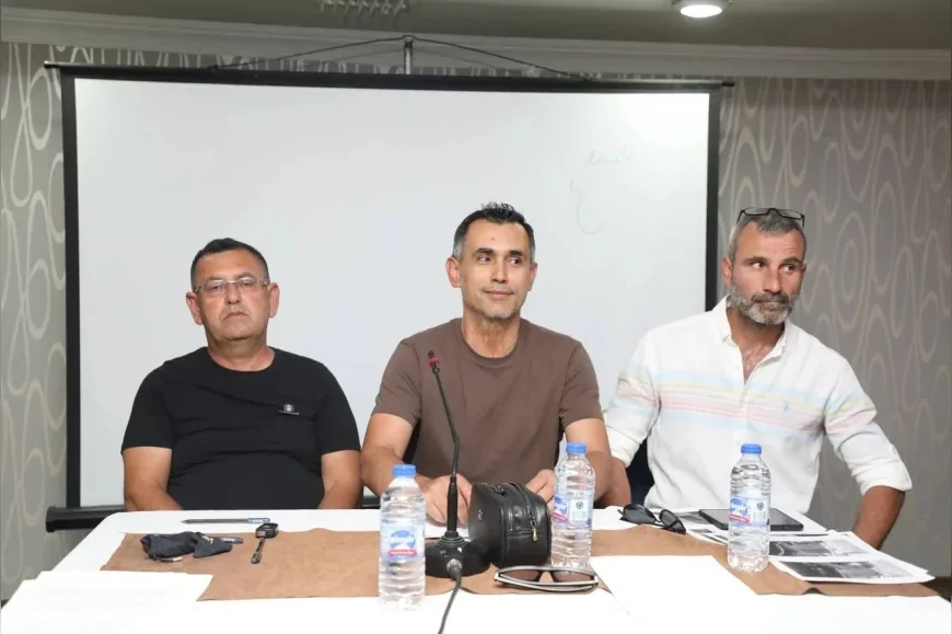 Ferhatoğlu Edremit Belediyesi Gürespor’da Serdar Akgül yeniden başkan seçildi ve güven tazeledi