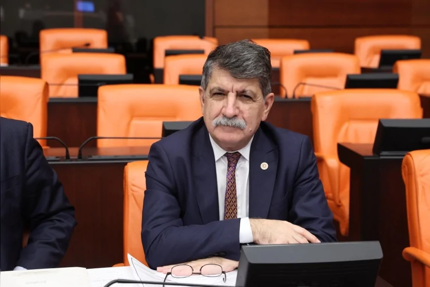 CHP Kocaeli Milletvekili Prof. Dr. Mühip Kanko: “Sarayın israfı büyürken milletin icra dairelerinde kuyruğu büyüyor”