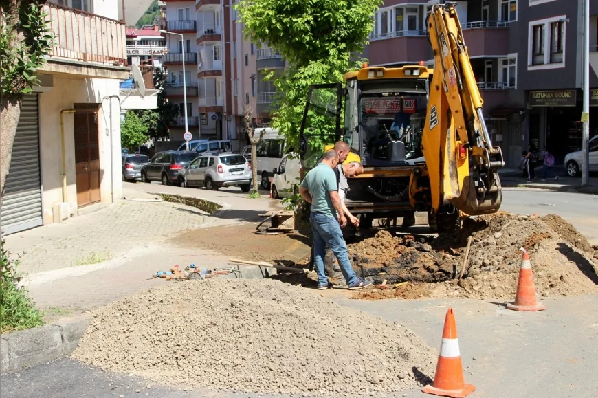 Giresun Belediyesi Ekipleri Altyapıdan Park Bakımına Kadar Kent Genelinde Çalışmalarını Sürdürüyor