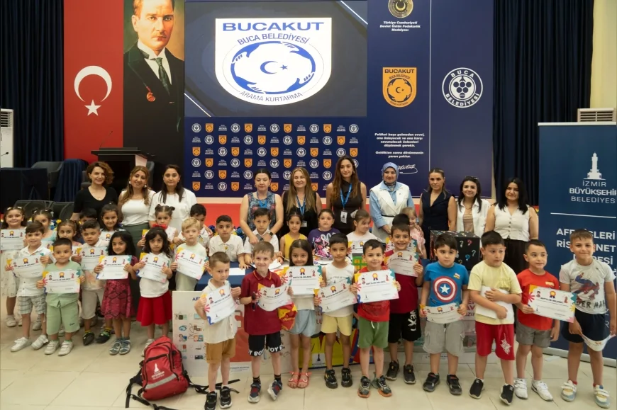 İzmir Büyükşehir Belediyesi 5 Ayda Bin 500 Çocuğa Afet Bilinci Eğitimi Verdi