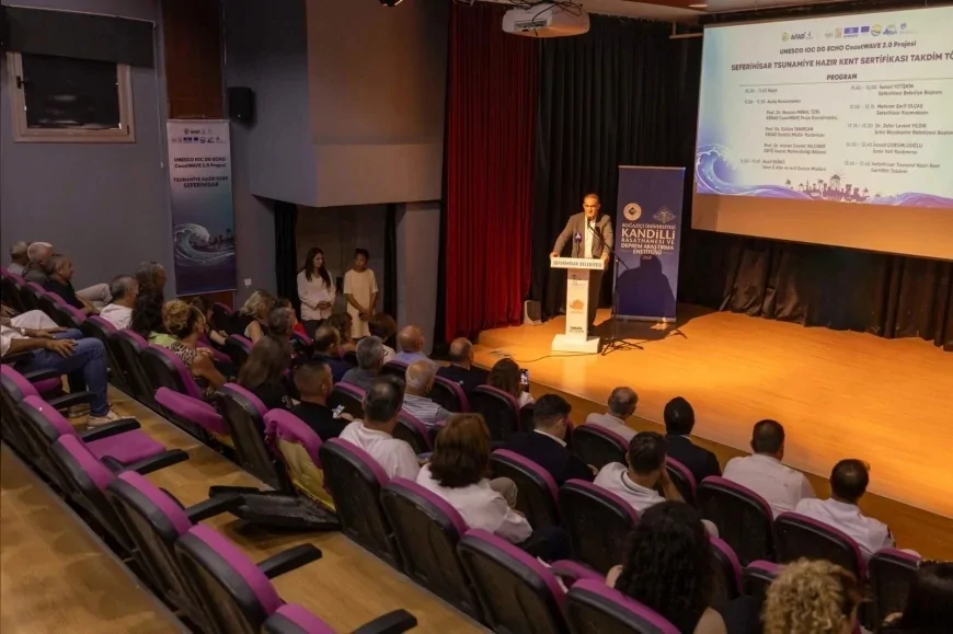 İzmir Büyükşehir Belediyesi Destekli Çalışmalarla Seferihisar UNESCO Tarafından “Tsunamiye Hazır Kent” İlan Edildi
