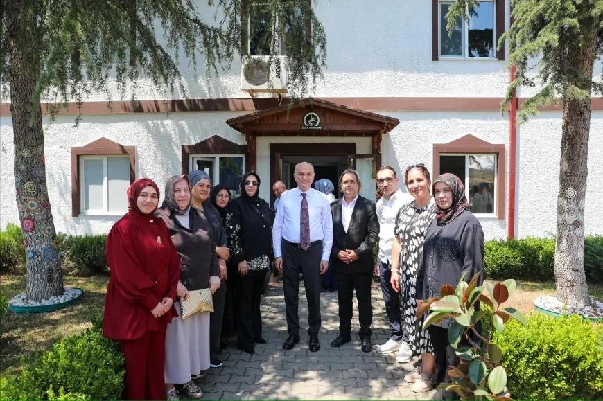 Düzce Belediye Başkanı Dr. Faruk Özlü: “Bu Eserlerin Her Biri Bir Başarı Hikâyesidir”