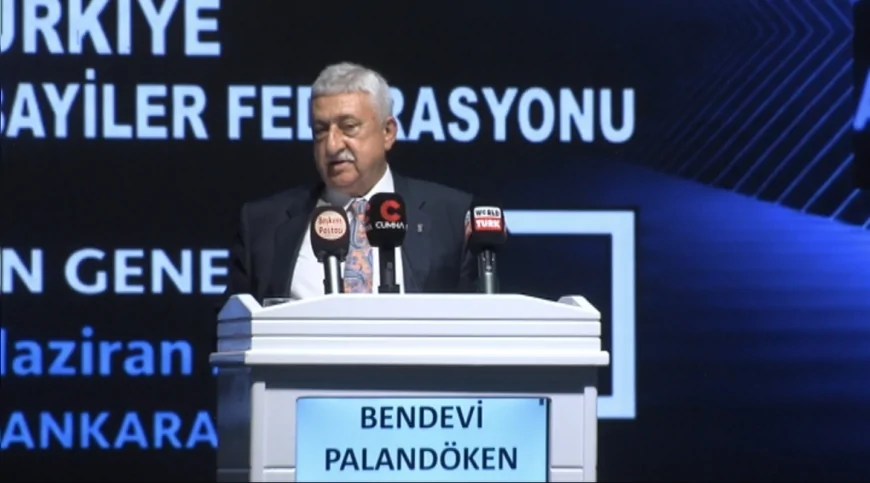 Türkiye Bakkallar ve Bayiiler Esnaf ve Sanatkarları Federasyonu Kongresinde Bendevi Palandöken Yeniden Başkan Seçildi
