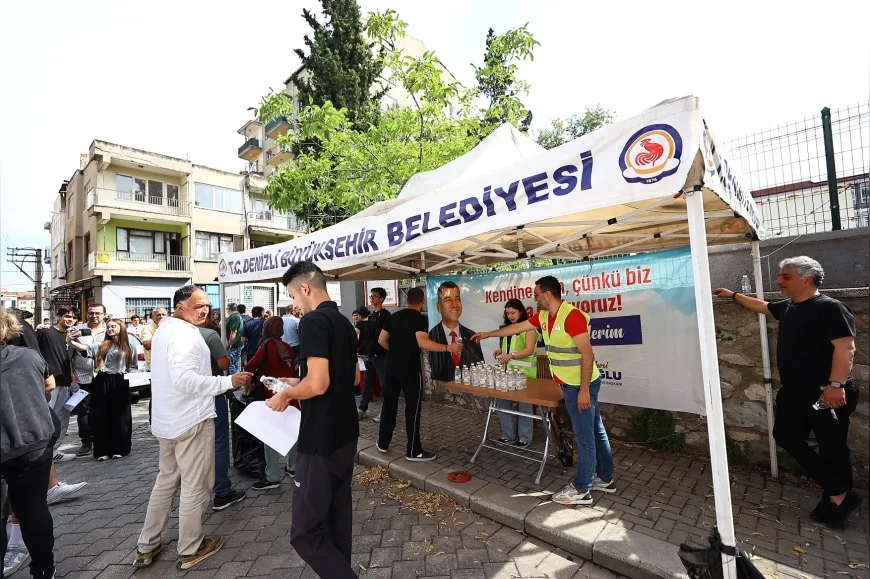 Denizli Büyükşehir Belediyesi YKS Günü Ücretsiz Ulaşım ve İkram Desteği Sağladı, Babalar Günü’nde Velilere Hediyeler Verildi