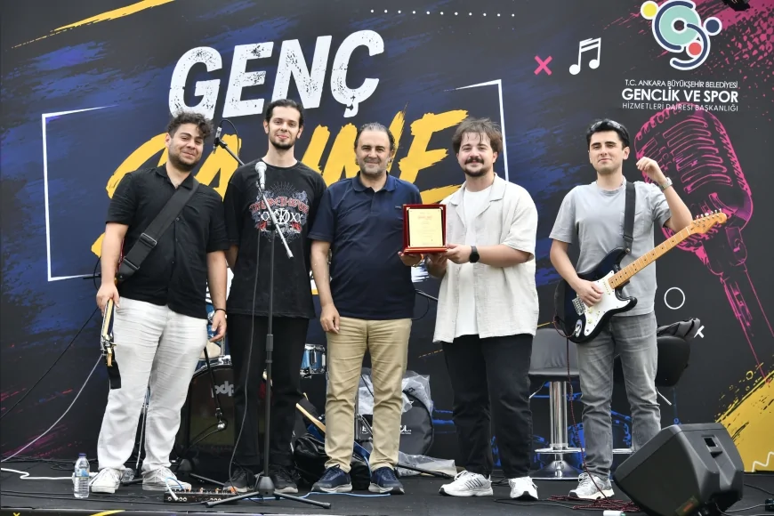 Ankara Büyükşehir Belediyesi “Genç Sahne Genç Ses” Yarışmasıyla Genç Müzisyenleri Sahneye Taşıdı