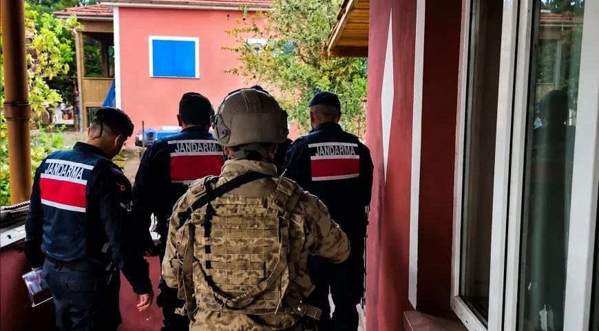İçişleri Bakanlığı koordinesinde 5 ilde düzenlenen uyuşturucu operasyonlarında 341 şüpheli yakalandı