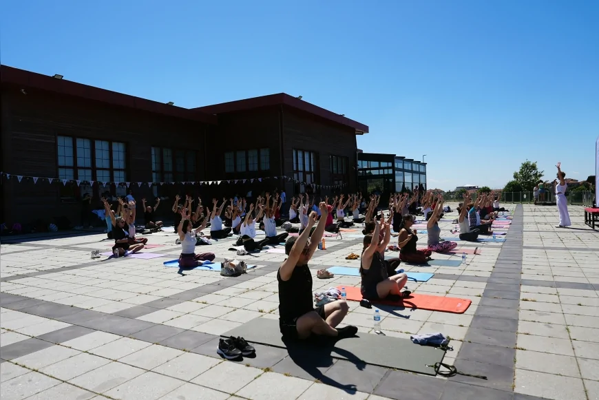 Maltepe’de Dünya Yoga Günü Etkinliği Yoğun Katılımla Gerçekleşti!