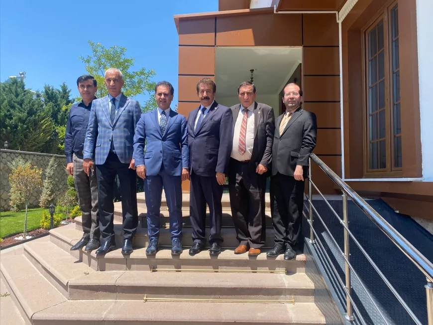 AK Parti Erzurum Milletvekili Av. Abdurrahim Fırat ve Gölbaşı Kaymakamı Erol Rüstemoğlu’ndan Türkiye Trafik ve İş Kazası Derneğine Ziyaret
