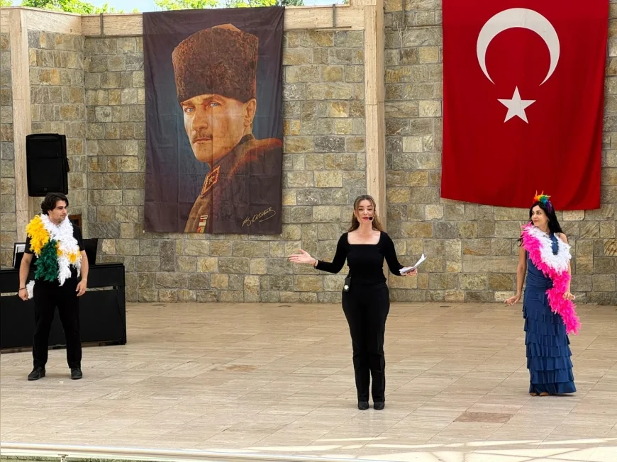 Eskişehir’de Babalar Günü’ne Özel Şatoda Müzik Konseri Sanatseverlerden Yoğun İlgi Gördü