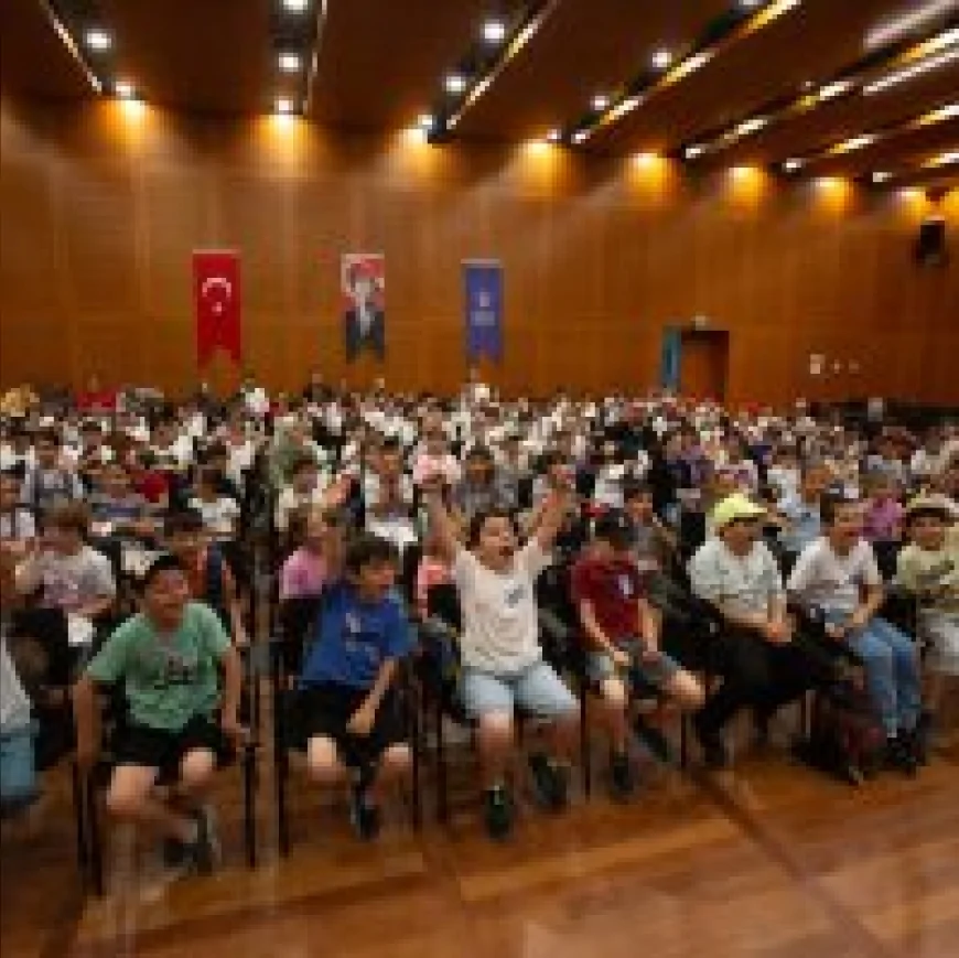 Bursa Büyükşehir Belediyesi Başkan Vekili Osman Şahin: “Teknolojinin arttığı, komşulukların azaldığı bir dönemde şenliğin önemli olduğuna inanıyorum”