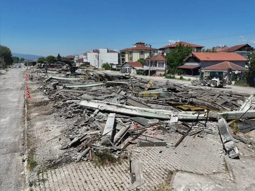 Düzce Belediye Başkanı Dr. Faruk Özlü: “Riskli Yapılardan Kurtulalım, Kentsel Dönüşümü Gerçekleştirelim”