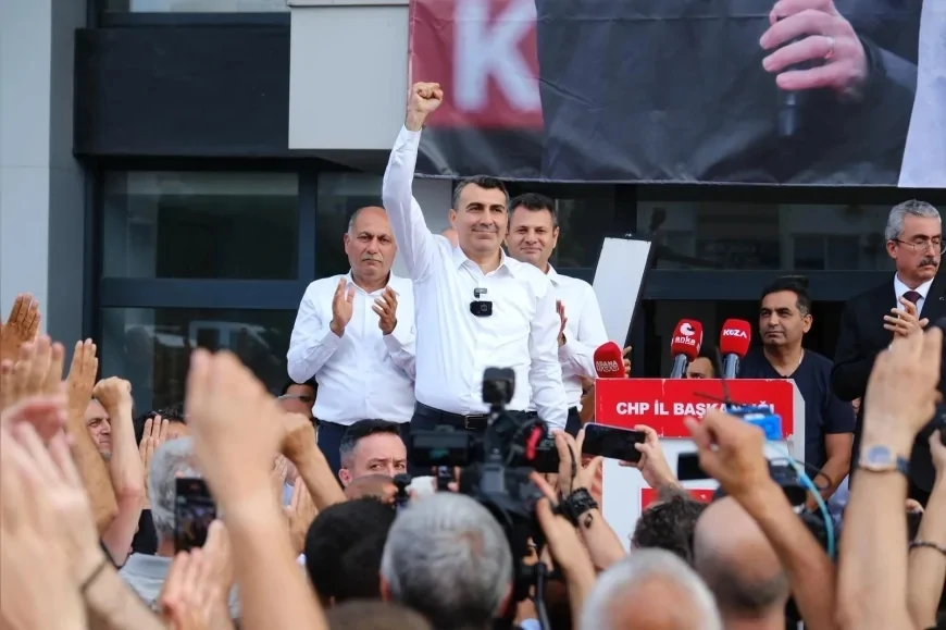 CHP Adana İl Başkanı Anıl Tanburoğlu: “Bize Bina Değil, Halk Lazım Muhalefet Değil, İktidar Lazım”