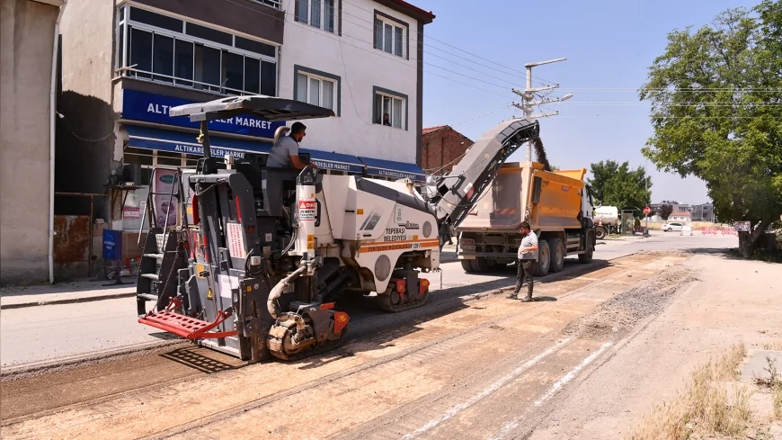 TEPEBAŞI BELEDİYESİ FEN İŞLERİ EKİPLERİ ÜSTYAPI ÇALIŞMALARINI EŞ ZAMANLI OLARAK SÜRDÜRÜYOR ÇAMLICA ZİNCİRLİKUYU ERTUĞRULGAZİ VE ŞİRİNTEPEDE YOĞUN MESAİ