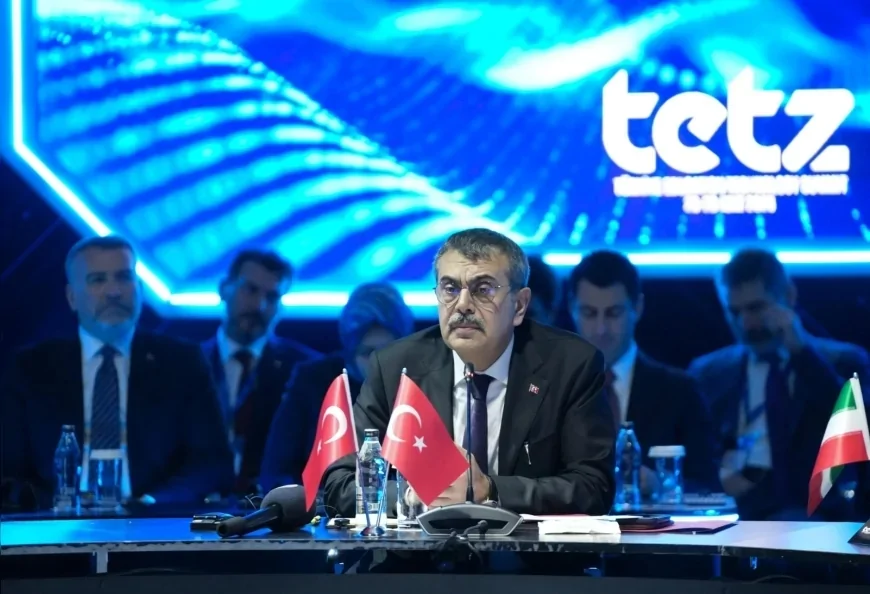 MİLLÎ EĞİTİM BAKANI YUSUF TEKİN: “YAPAY ZEKÂ VE EĞİTİM TEKNOLOJİLERİNİ İNSAN ONURUNU MERKEZE ALARAK GELİŞTİRİYORUZ”