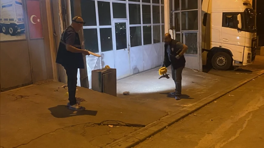 Çorum Sanayi Sitesi'nde Bıçaklı Kavga: 2 Kişi Yaralandı, Şüpheliler İçin Arama Başlatıldı