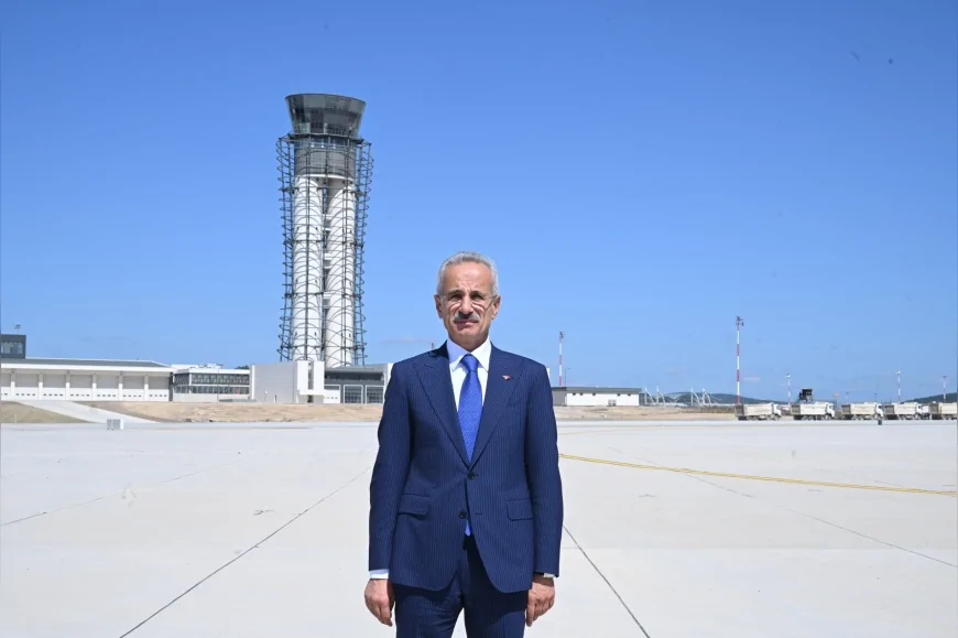 Ulaştırma ve Altyapı Bakanı Abdulkadir Uraloğlu: “AI4HyDrop Projesi ile İHA’ların ses, radyo frekansı ve görsel izlerinin takip edilmesine yönelik teknolojik altyapılar geliştirildi”